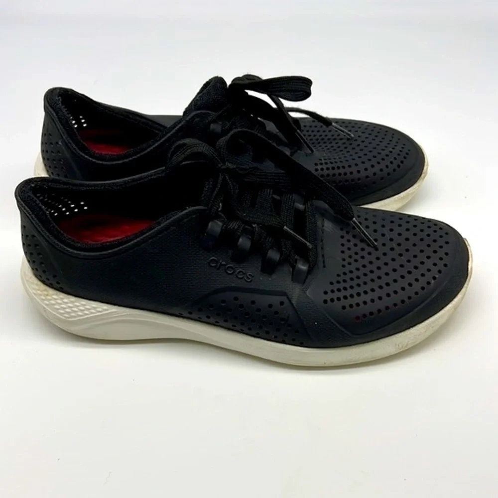Crocs - Lite Ride Pacer Low Top Lightweight White & Black Lace Up Sneaker SZ 8
